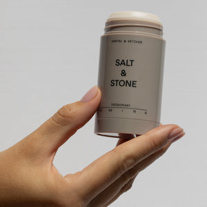Salt & Stone - SANTAL & VETIVER  dezodor 75 gr
